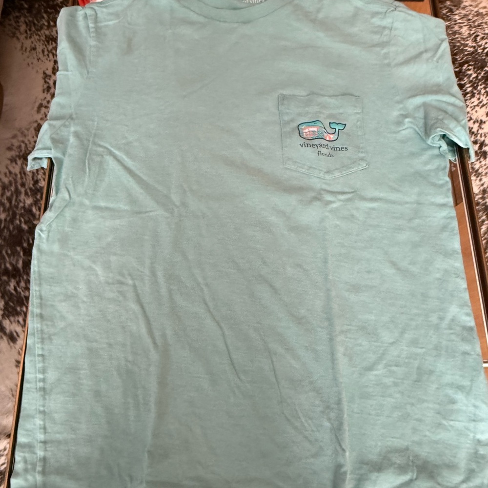 Pre-Loved Vineyard Vines Men's Ocean Blue Pocket Tee - Size Small